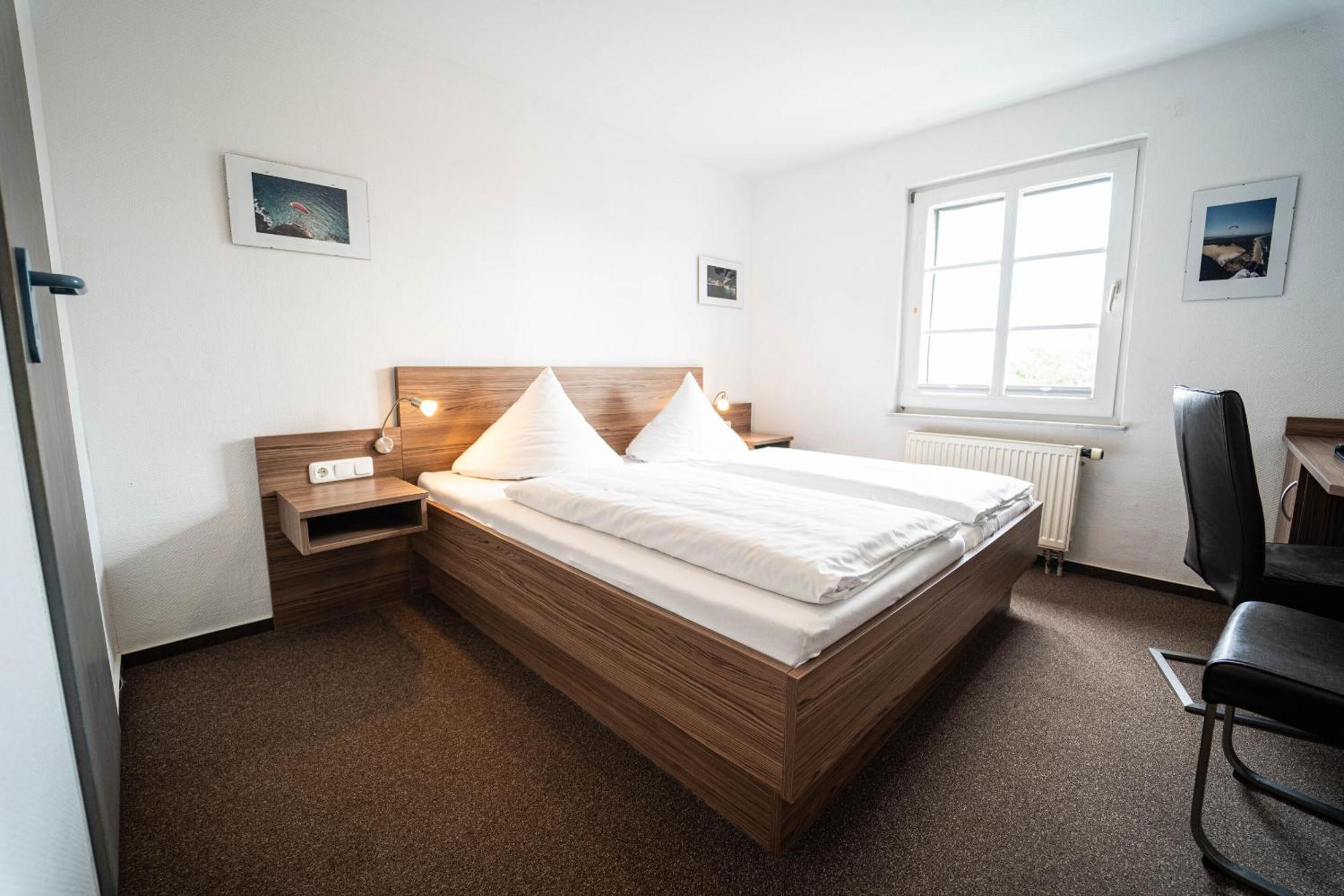 Berghotel Deutscher Flieger Wasserkuppe Gersfeld Chambre photo